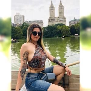 Meet your Posher, Juliana